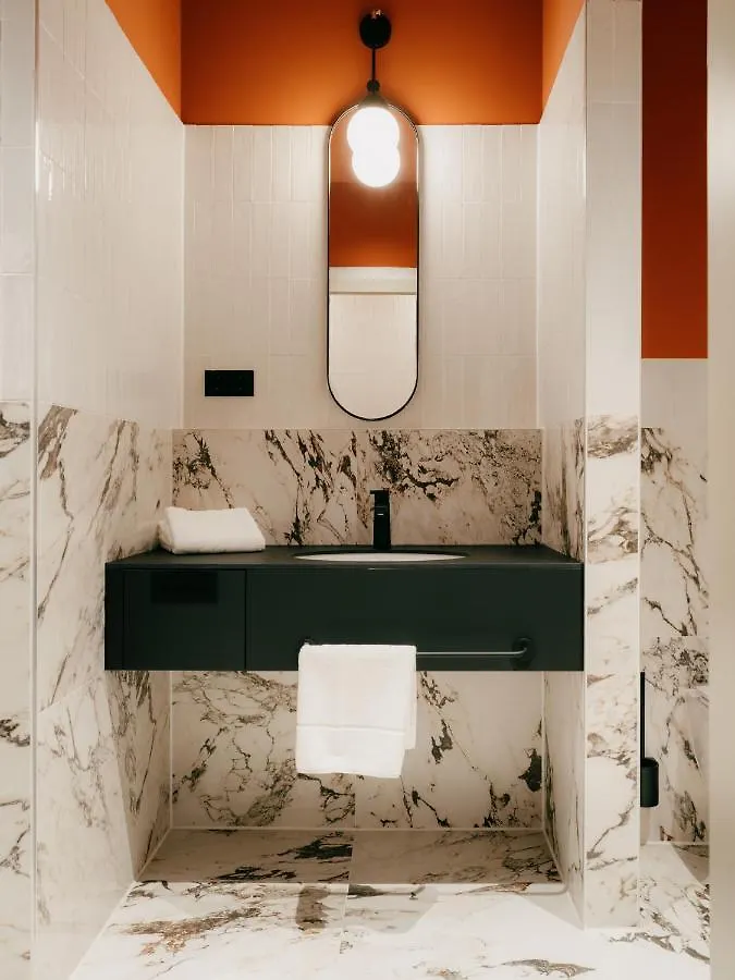 **** Aparthotel Weltwien Luxury Art Apartments & Free Parking Austria